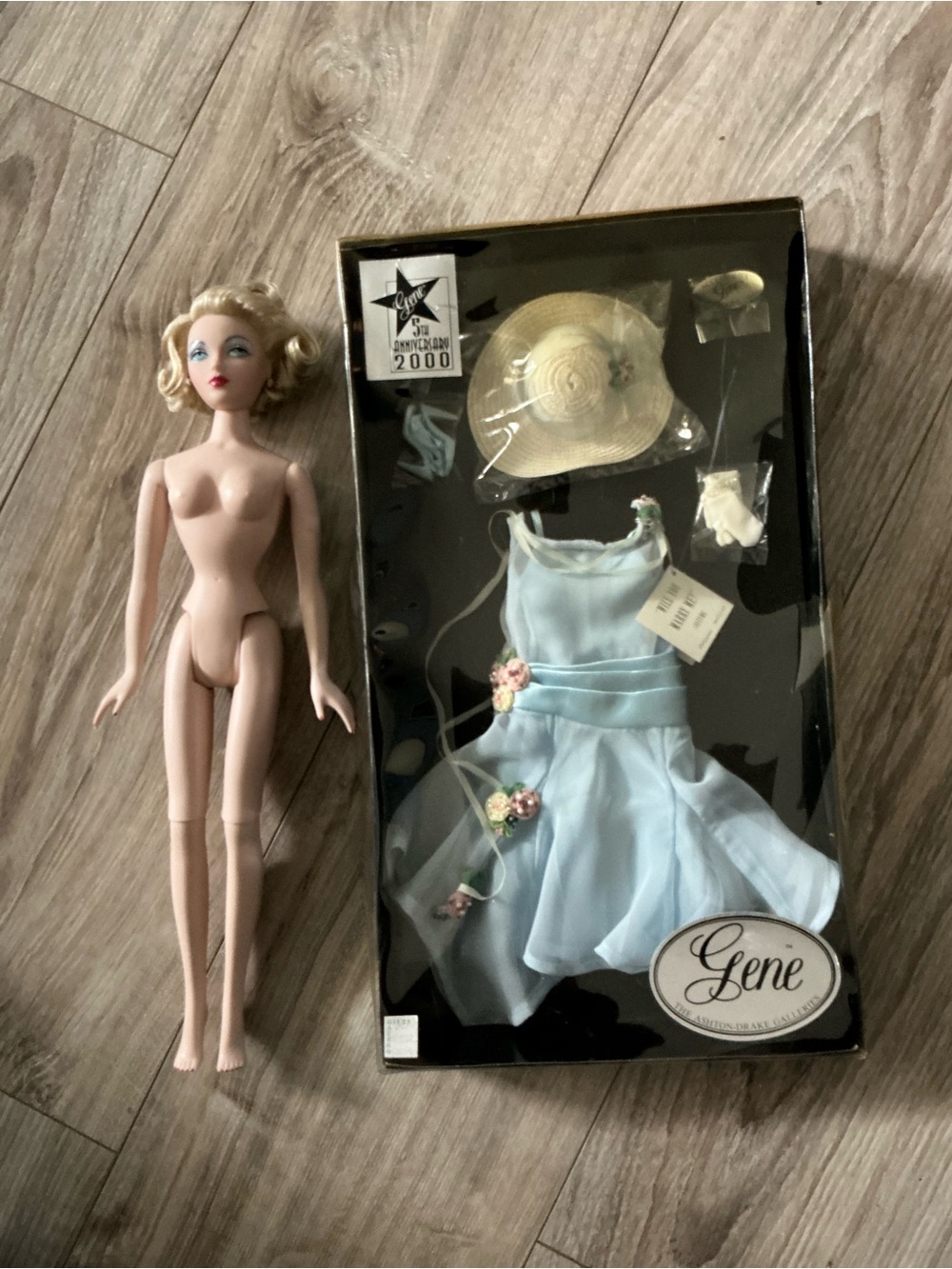 Ashton Drake 2000 Will You Marry Me Gene Doll & Outfit
